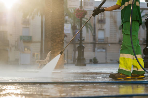 Best Deck Cleaning Services  in Gnadenhutten, OH